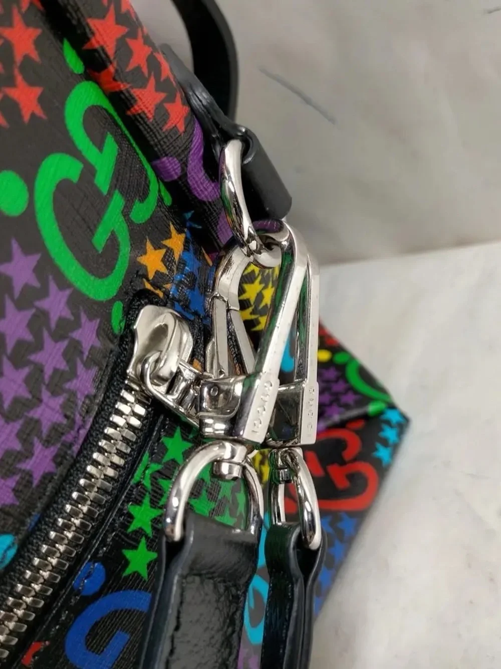 Gucci GG Psychedelic Duffel Luggage Boston Bag - Picture 6 of 8
